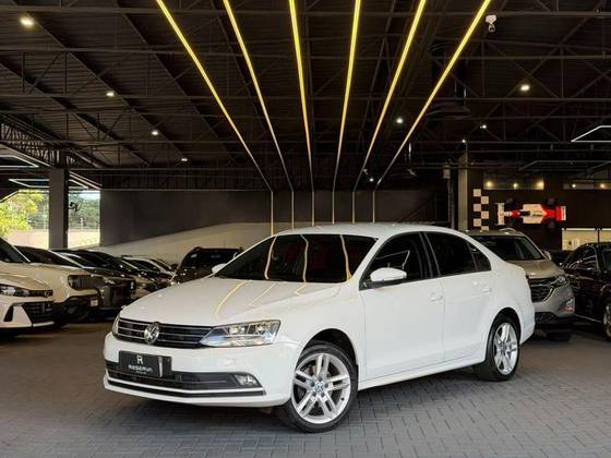 VOLKSWAGEN JETTA 1.4 16V TSI COMFORTLINE GASOLINA 4P TIPTRONIC VOLKSWAGEN JETTA 1.4 16V TSI COMFORTLINE GASOLINA 4P TIPTRONIC